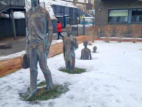 квартира за адресою Ґарета Джонса вул. (Сім'ї Хохлових), 12-А