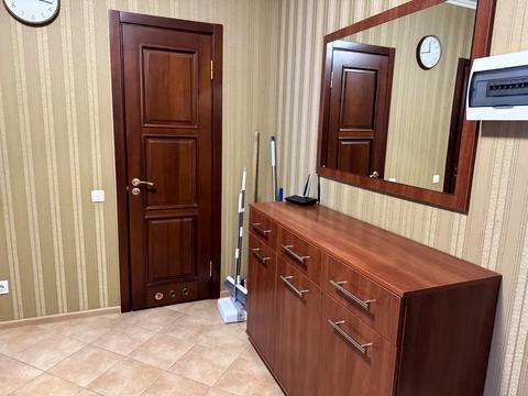 квартира за адресою Дніпровська набережна вул., 26-Г