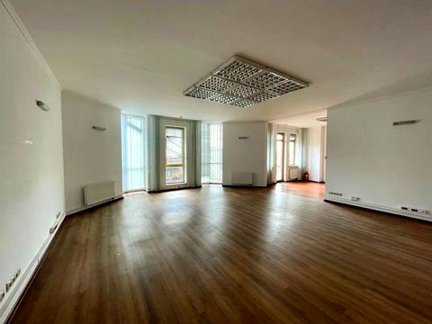 коммерческая по адресу Крутой спуск, 1