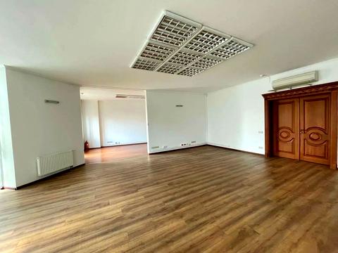 коммерческая по адресу Крутой спуск, 1