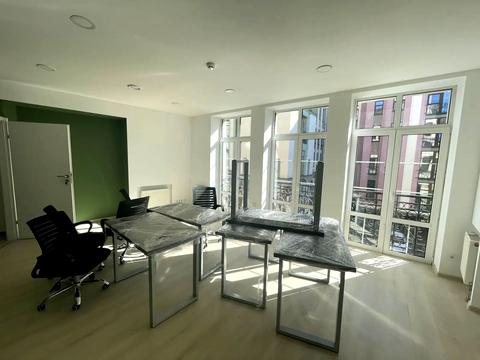 коммерческая по адресу Воздвиженская ул., 28/30