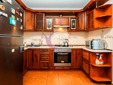 квартира за адресою Тролейбусна вул., 15