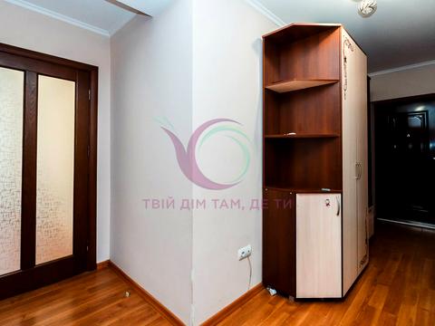 квартира за адресою Тролейбусна вул., 15