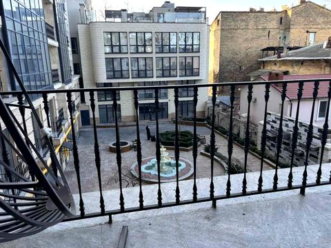 квартира за адресою Андрія Гулого-Гуленка вул. (Віце-адмірала Азарова), 6