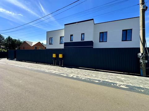 будинок за адресою Вишнева вул.