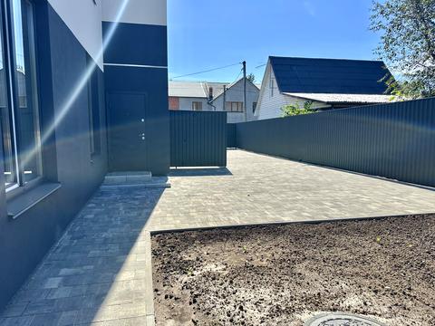 будинок за адресою Вишнева вул.