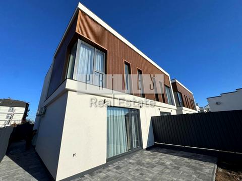 будинок за адресою с. Петропавлівська Борщагівка, Богдана Хмельницького вул.