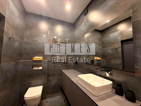 будинок за адресою с. Петропавлівська Борщагівка, Богдана Хмельницького вул.