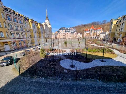 комерційна за адресою Дегтярна вул., 9