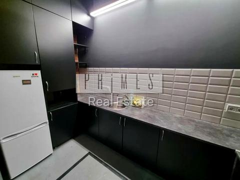 комерційна за адресою Дегтярна вул., 9