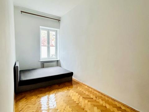 квартира за адресою Личаківська вул. (), 21