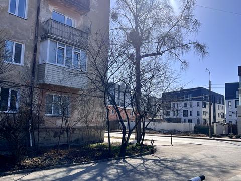 комерційна за адресою Василя Червонія вул. (Гагаріна), 8б