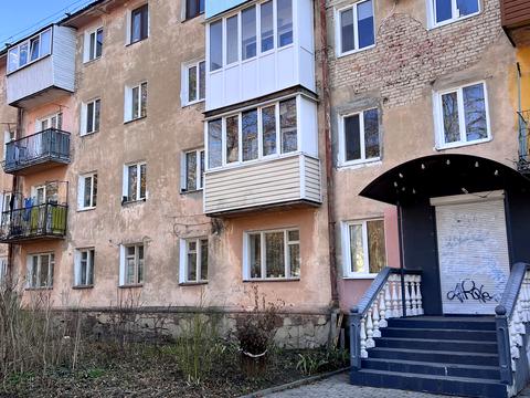 комерційна за адресою Василя Червонія вул. (Гагаріна), 8б