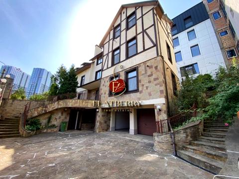 будинок за адресою Редутний пров.