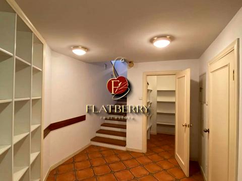 будинок за адресою Редутний пров.