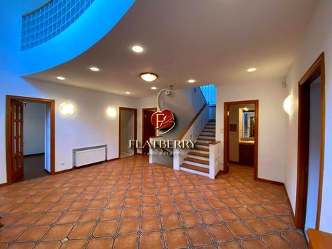 будинок за адресою Редутний пров.