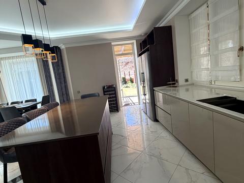 будинок за адресою Соснова вул.