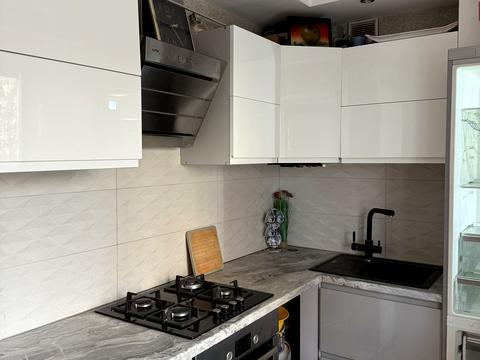 квартира по адресу 14-го Октября ул., 3