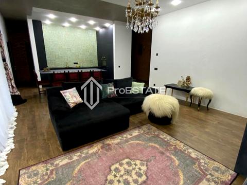 будинок за адресою Юності, 15 в