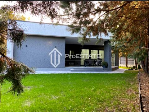 будинок за адресою Юності, 15 в