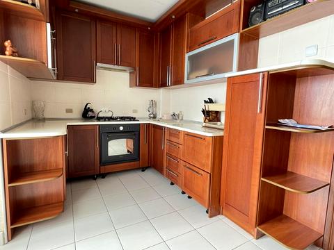 квартира за адресою Золотогірська вул., 7