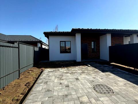 будинок за адресою Успішна, 5