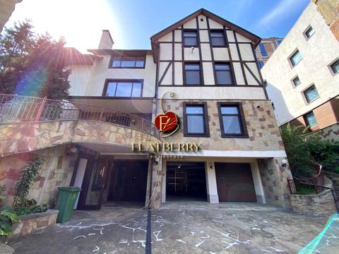 комерційна за адресою Редутний пров., 7