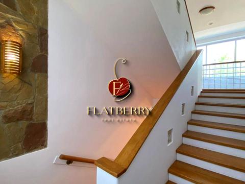 комерційна за адресою Редутний пров., 7