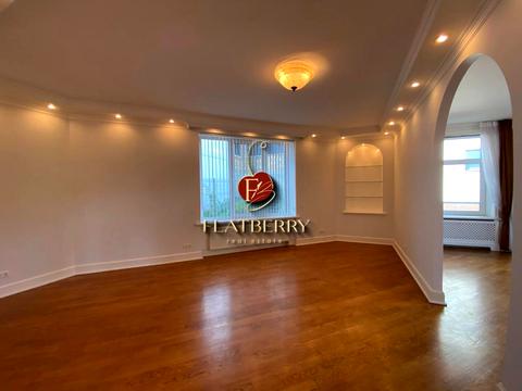 комерційна за адресою Редутний пров., 7