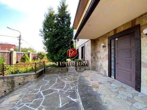 комерційна за адресою Редутний пров., 7