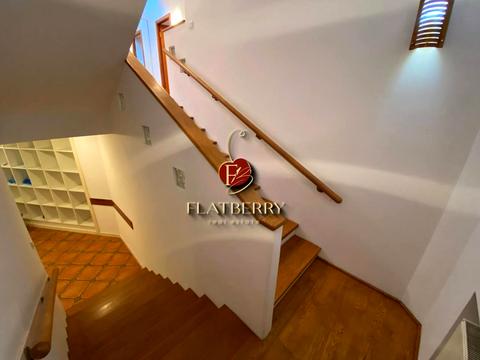 комерційна за адресою Редутний пров., 7