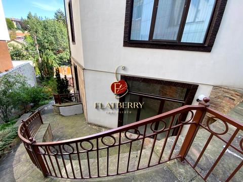 комерційна за адресою Редутний пров., 7