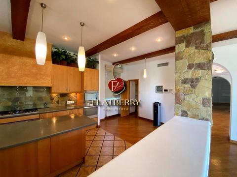 комерційна за адресою Редутний пров., 7