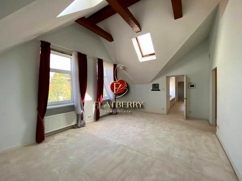 комерційна за адресою Редутний пров., 7