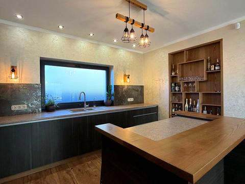 дом по адресу Августина Волошина ул.