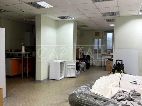 комерційна за адресою Василя Касіяна вул., 2/1