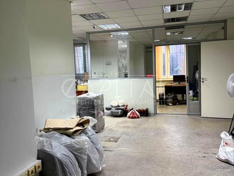 комерційна за адресою Василя Касіяна вул., 2/1
