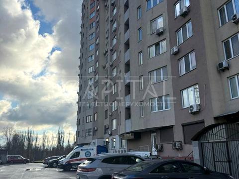 комерційна за адресою Василя Касіяна вул., 2/1