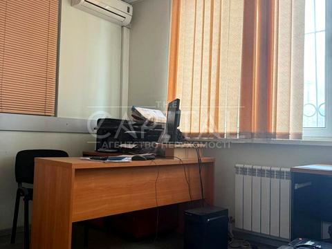 комерційна за адресою Василя Касіяна вул., 2/1