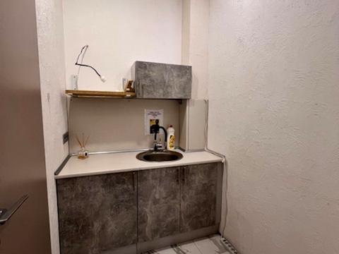 коммерческая по адресу Евгения Коновальца ул. (Щорса), 34-А