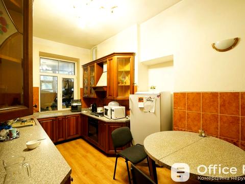 комерційна за адресою Саксаганського вул., 24/27