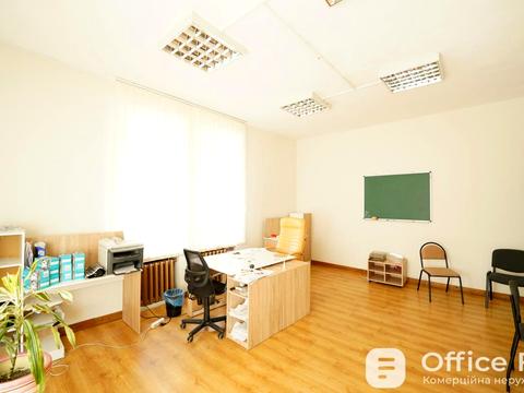 комерційна за адресою Саксаганського вул., 24/27