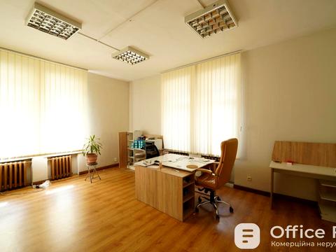 комерційна за адресою Саксаганського вул., 24/27