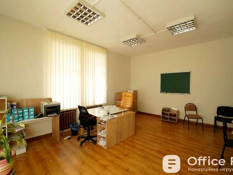 комерційна за адресою Саксаганського вул., 24/27