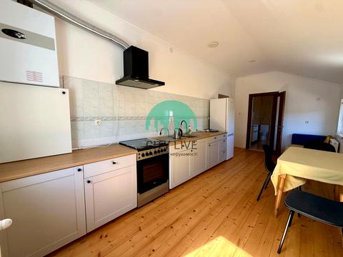 будинок за адресою с. Угорники, прикарпатська