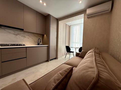 квартира за адресою Співдружності вул., 6