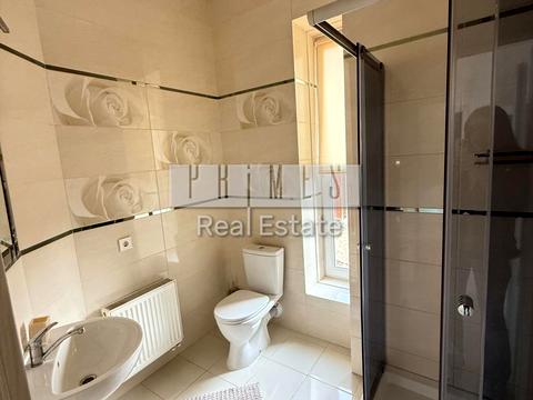 дом по адресу Молодіжна ул.