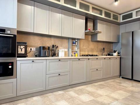 квартира за адресою Петра Маланюка вул., (Будинок 4)