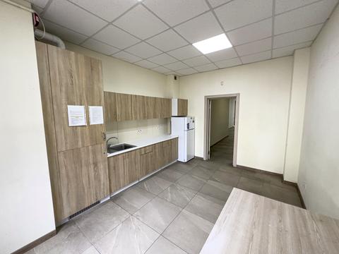 коммерческая по адресу Кокорудза ул., 10
