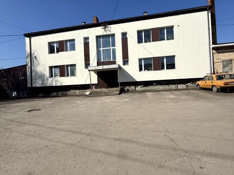 комерційна за адресою Героя України Дмитра Крамара вул., 4